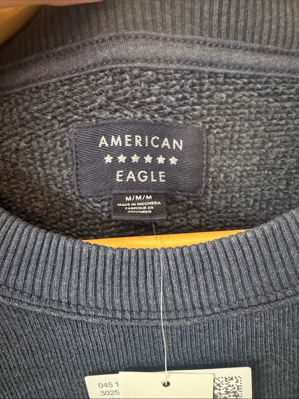 American Eagle Graphic Crewneck Sweatshirt - Picture 2 of 5